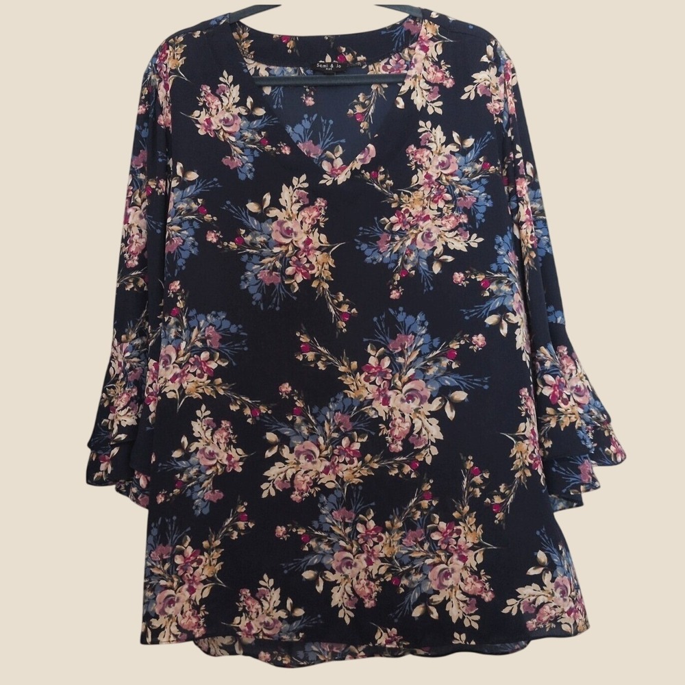 Plus Size Sami & Jo Blouse Women 3X Navy Blue Floral Tiered Bell Sleeve V-Neck